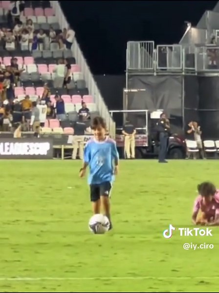 Ciro Messi: Joven Talento del Futbol