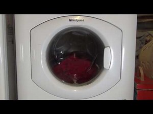 Hotpoint First Edition HVL211 : White Nylon + quick wash : Main wash (Pt 1/2)