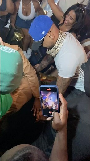 El mayor clásico bailando Dembow