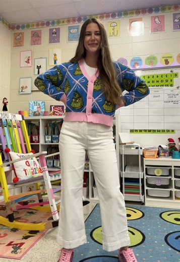 teacher ootw 🩷 #teach #teacher #teachertok #teacheroutfits #teacherclothes