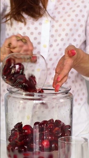 How to Make Martha Stewart's Bing Cherry Mojitos