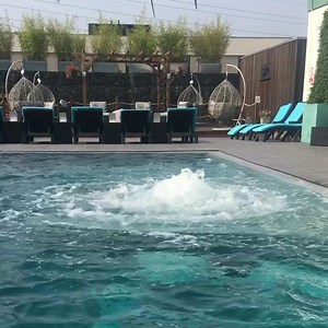 We love the sounds our hydro-pool makes but we really miss the sounds of our guests chatting and laughing even more. 💛 #MalvernSpa | The Malvern Spa