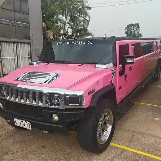 14 seat pink stretch Hummer ready for action on a Monday night.. Goldcoast the city that never sleeps. #pinkstretchhummer #hummerhiregoldcoast #goldcoastlife | PickYou Up Stretch Hummers & Luxury Party Buses