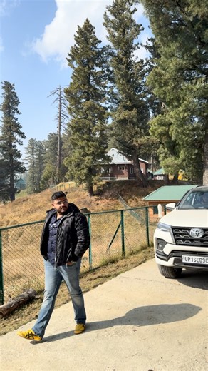 HARSHIT KUMAR SHARMA on Instagram: "🦁🔥 #viral #harshitpandat #fortuner"