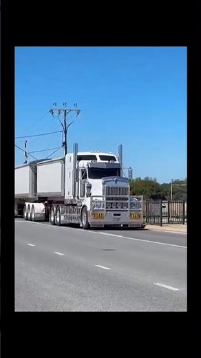 "Insane American Trucks on USA Highways 🚛 | Powerful Semi Trucks in Action | Road Scenes 4K"#shorts