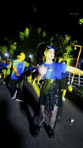 Sedikit Mendesah Ahh