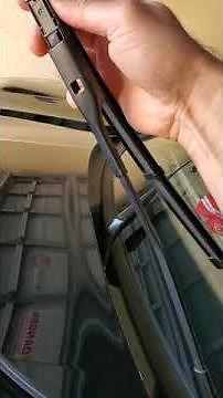 How you replace Porsche windshield wiper blades in 2 minutes