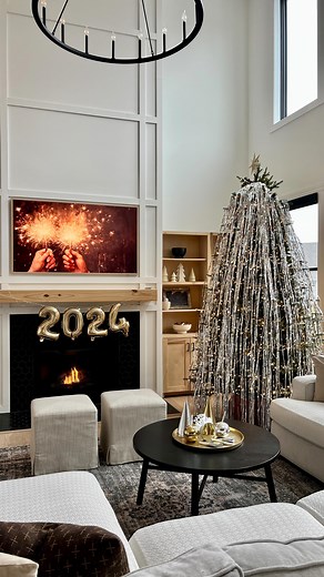 18K views · 20 reactions | 睊New Year Tinsel Tree睊 We love doing a...