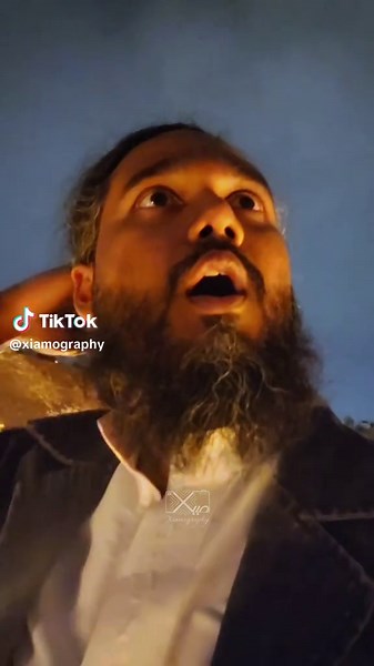 Ramadan evenings at the Riyadh waterfall have been absolutely magical this year! ✨ Watching the water cascade down while breaking my fast felt so serene and beautiful. 🏞️ The atmosphere was filled with a peaceful, spiritual vibe that I'll cherish. Sharing delicious Iftar meals with loved ones under the glow of the lights was a core memory made. 🌙 The gentle sounds of the water truly complemented the prayers and reflection of the holy month. I highly recommend experiencing this if you're ever i