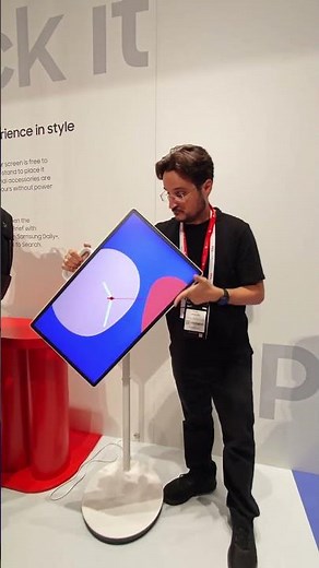 I've never seen a screen like this! Meet Samsung's Movingstyle, the screen that goes anywhere - p...