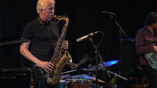 Yellowjackets - Downtown - live at JazzHall, Hamburg lug 2024 Russell Ferrante: Piano & Synthesizers Bob Mintzer: Woodwinds & EWI Will Kennedy: Drums Dane Alderson: Bass #Yellowjackets #JazzFusion #LiveJazz #JazzConcert #JazzHallHamburg #HamburgJazz #LiveMusic2024 #RussellFerrante #BobMintzer #WillKennedy #DaneAlderson #ModernJazz #JazzLegends #EWI #SynthJazz #JazzTrio #JazzQuartet #JazzLiveSession #JazzLovers #JazzPerformance #JazzGroove #JazzMusicians #JazzVideo #DowntownLive #JazzHallLive | L