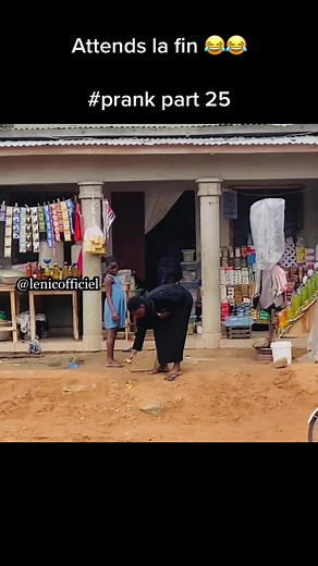 Faux œufs 🥚😂😂 la vidéo complète est désormais disponible sur ma chaîne YouTube (Lenicofficiel) le lien dans ma bio #prankster #prank #prankster #viral #pourtoi #fyp #fypシ #fypage #govira #goviral #trend #trending #cotedivoire #prank #comedy #funny #cotedivoire #cotedivoire🇨🇮 #cotedivoire🇨🇮225 #sauvemoiprank #sauvemoi #pranks #benintiktok🇧🇯 #benin🇧🇯 @willydumbovrai @iamassane_b @ossenebarra17 NOTE: Cette page ne soutient pas la violence. #noviolence #noviolation