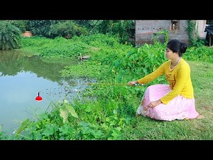 Fishing Video || The Beautiful girl is the bravest and most skilled fisherwoman || Fishing with Hook