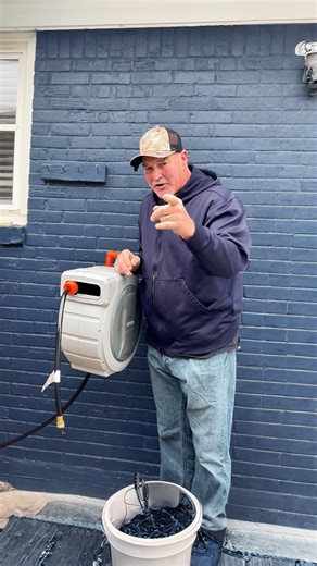 25K views · 110 reactions | Your hose has a home. Finally.  Introducing the VEVOR Retractable Hose Reel – the end of the tangled, tripping, time-wasting hose drama.  헢헿헱헲헿 헵헲헿헲: https://s.vevor.com/QTZHZW ️ 헖헼헱헲: 헩헜헣헙헔헡ퟱ (Extra 5% off) #VEVOR #VEVORDIY #GardeningEssentials #YardCare #LawnCare #OutdoorLiving | VEVOR Home Improvement | Facebook