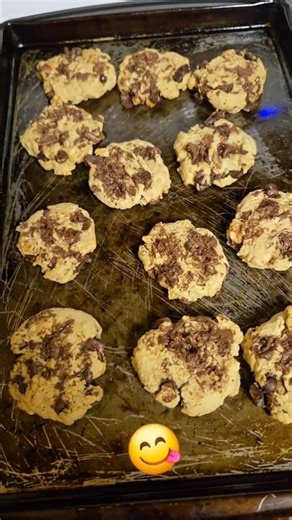 Chocolate Chunk Cookies with Walnuts