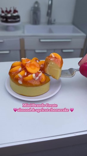 Mini Brands Create Almond & Apricot Cheesecake