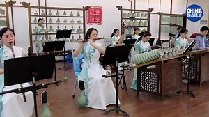 Ancient method of making music enthralls modern audience