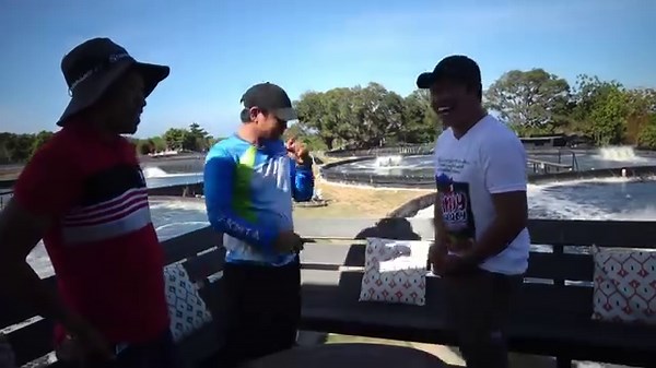 How to Start a Shrimp Farm using Thailand Technology and Super Intensive Hello mga Idol, sa video na ito ating alamin kung paano nga ba mag simula ng multi million super intensive and Thailand Technology shrimp farm. Ang malawak na Palaya shrimp farm ay nasa 21Hektars ang lawak at matatagpuan sa Zambales. Panoorin. Gusto mo bang Ma-Feature namin? Pls. Contact us in our Personal Facebook ( Dandne Castro or Kin Bade) or message us directly sa ( Dandne- 09855709898 or Kin - 09355430742 Join this ch