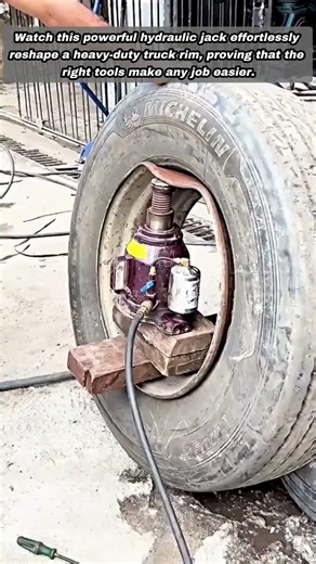 Professional Rim Repair Using High Pressure Hydraulic Bottle Jack