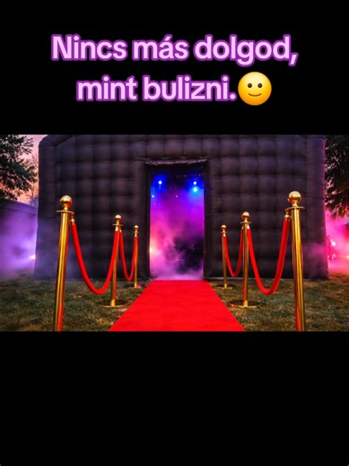 Nem csak egy sátrat adunk… 😎 Egy TELJES VIP PARTY ÉLMÉNYT kapsz 🔥 ✔️ Prémium felfújható VIP partysátor ✔️ Klubhangulatú LED fények ✔️ Lézer effekt ✔️ Füstgép ✔️ Igazi nightclub hangulat Neked nem kell semmit intézni. Mi visszük az élményt. 🎉 Szülinap 🍾 Legénybúcsú 🔥 Privát buli 📩 Írj üzenetet és lefoglalod a dátumod! #vippartysator #Balaton #születésnap #party #vip