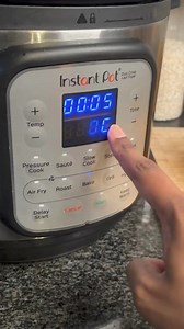 Creamy and cheesy for two? ✌️ This Bacon and tomato Mac Cheese made in the Instant Pot Duo Crisp Air Fryer will melt your heart. INGREDIENTS : - 1tbsp Olive Oil�- 2tbsp Butter�- 250g Bacon Bits�- 1tbsp Crushed Garlic�- 1tbsp Spicy Seasoning of Choice Salt to taste - 2tbsp Tomato Paste - 250ml Cream�- 1 cup Macaroni Pasta, cooked 100g Cheddar Cheese�- 100g Mozzarella Cheese METHOD : - Using the sauté setting on your Instant Pot, heat up the oil and butter until melted. Add in your bacon bits and 