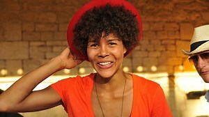 Ayo est de retour avec le single "Fire" : écoutez