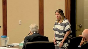 Jodi Hildebrandt pleads guilty to four counts of felony child abuse