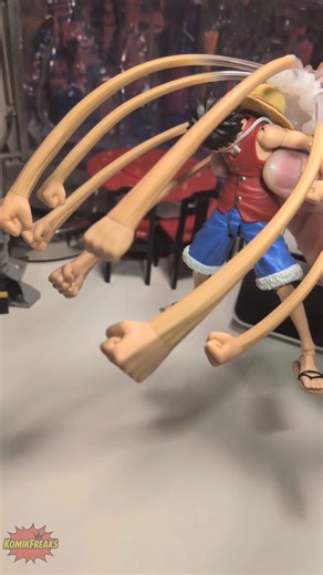 "GUM GUM GATLING!!!" #shfiguarts #onepiece #actionfigureposing #luffy #actionfigures #animefigure