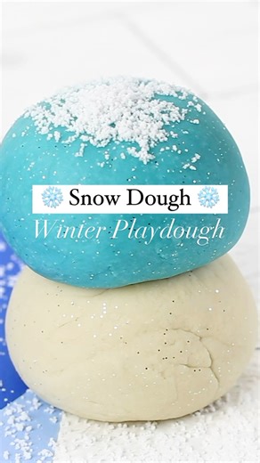 6.6K views · 39 reactions | ❄️SNOW DOUGH❄️ This winter themed playdough is easy to make and uses the magic of instant snow for extra chill and a fluffy texture that’s as soft as fresh snow! ⛄️ Full instructions in C.O.M.M.E.N.T.S  #playdough #playdoughfun #winterwonderland #kidsactivities #sensoryplay | The Soccer Mom Blog - Positive Inspiration for Moms | Facebook