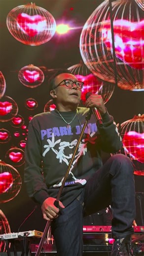 Dewa19 (Ari Lasso) Live Performance of Kangen in Jakarta