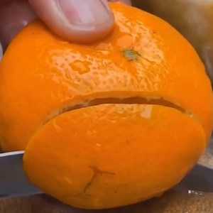 650K views · 5.5K reactions | Everyone is happy with a fresh fruit in their hand | Bloom | Facebook