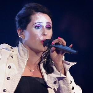 Sharon den Adel (Within Temptation) - A Sky Full Of Stars (Coldplay) #withintemptation #SharonDenAdel #coldplay #rock #chrismartin | Sharon den Adel Brasil