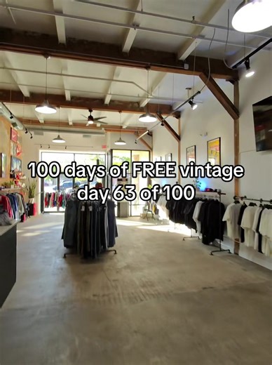 Day 63 of 100! #vintage #vintagestore #chicago #chicagobulls #thrift #thrifting #chicagoland #freevintage #fyp
