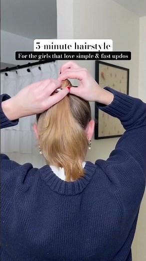 EASY AND FAST UPDO #easyhairstyles #easyhair #updo #updohairstyles #simplehairstyle
