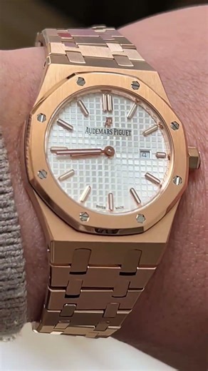 Luxury automatic mechanical watch #watch #log #fly #luxurywatches #AP