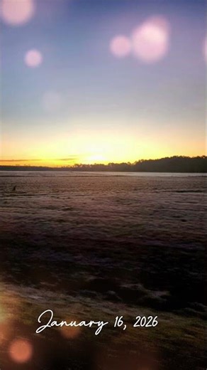 🌅 Friday Morning Sunrise | Clear Skies & Weekend Energy