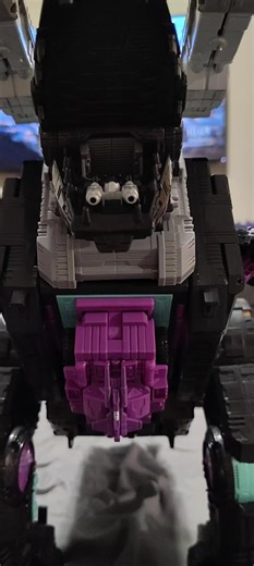 Trypticon is massive figure and if you buy him your gonna need a pretty Good shelf space to accommodate him #Fyp #fyptransformers #Transformers #actionfigures #collection