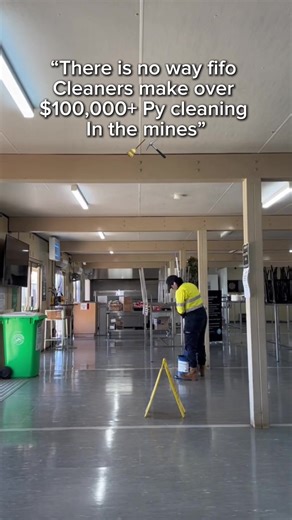 Cleaners are making big bucks in fifo mining Australia 💰🇦🇺🏕️ When you have a FIFO job, you can live and travel anywhere. Mining companies are more than willing to fly workers to any location where their valuable skills are needed. FIFO workers in Western Australia can earn up to $250,000 and base salary for unqualified roles start at $100k. There is many different roles out here from fifo cleaners, bar tenders, bus drivers, kitchen hands, trades men/women and many more If you’re serious abou