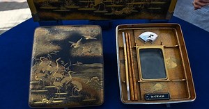 Antiques Roadshow | Appraisal: Japanese Lacquer Writing Box, ca. 1900