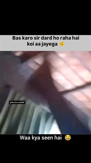 cutie 😊 on Instagram: "日本は、🎭 💯 人々の「一歩一歩」を電力に変える革新的な技術を導入しています。 それが「圧電タイル（ピエゾエレクトリック・タイル）」です。 このタイルは、歩行者が踏むたびに生じる圧力と振動のエネルギーを吸収し、 その機械的な力を電気エネルギーに変換します。 内部に埋め込まれた圧電素子がわずかに変形することで、 微小な電流が発生します。 一歩一歩は小さな電力ですが、何百万もの歩行が重なれば、 LEDライト、デジタルディスプレイ、センサーなどを動かす 十分な電力が生み出されるのです。 東京・渋谷駅のような人通りの多い場所では、 1日に約240万歩がこのシステムに貢献しています。 この電力は蓄電または即時利用が可能で、 従来の電力供給への依存を減らし、 持続可能な都市インフラの発展を支えています。 日常の「歩く」という行為が、 未来の再生可能エネルギーを生み出す力に変わっているのです。⚡ #日本 #圧電タイル #ピエゾエレクトリック #歩行発電 #渋谷駅 #再生可能エネルギー #スマートシティ #テクノロジー #革新 #環境保護 #未来への