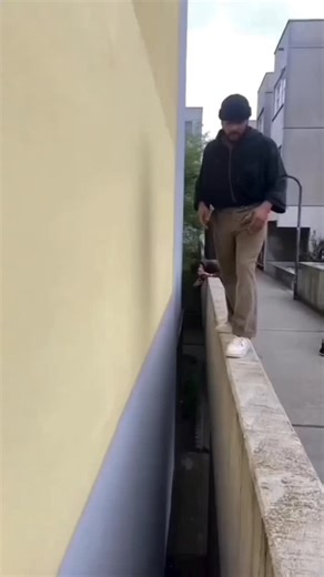 Rahul Vsk on Instagram: "Tricky JavaScript Output Question | JS Interview Prep 2026 🚀 #coding #codingshorts #javascript #nodejs Are you preparing for JavaScript interviews? 🚀 In this reel, I’m sharing a tricky JavaScript interview question that is commonly asked in frontend and full stack developer interviews. This question tests your understanding of: ✔️ JavaScript fundamentals ✔️ Variables & Scope ✔️ Hoisting ✔️ Closures ✔️ Event Loop ✔️ Tricky Output-based Questions If you're preparing for 