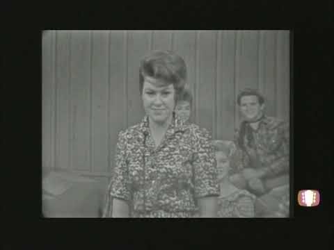 Patsy Cline - "Blue Moon of Kentucky" (Live February 1963)
