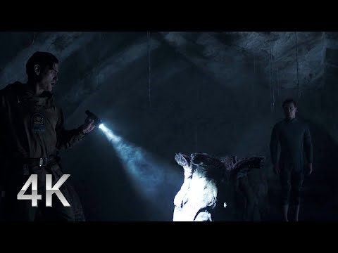 Captain surprised by Facehugger - Alien: Covenant (2017) 4K