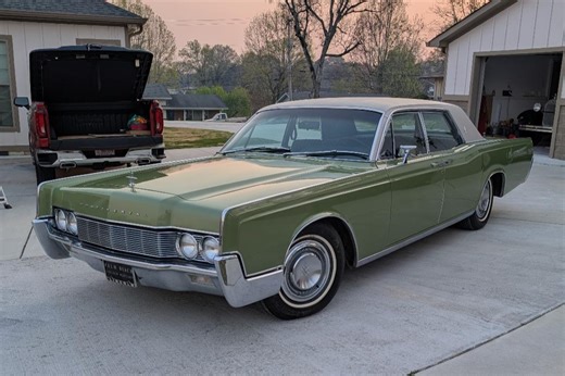 No Reserve: 1967 Lincoln Continental Sedan