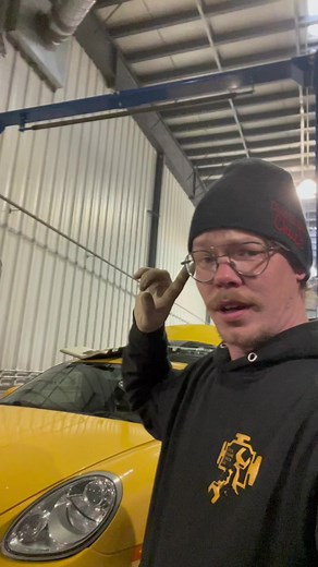 Bad day for the owner. #porsche #caymans #engine #mechanic #autorepair