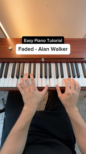 Fabrice Breuss | Piano Teacher on Instagram: "Faded - Alan Walker (Easy Tutorial) ❤️ Comment „GUIDE“ to get access to my free course on finding the best piano for your budget & get my personal favorites. . #faded #alanwalker #piano #tutorial"