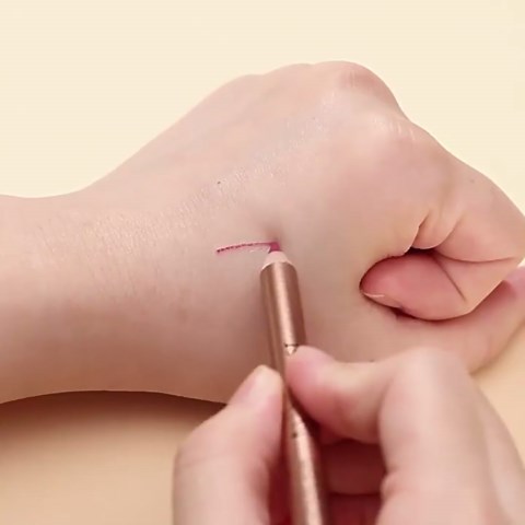 12 Colors Lip Liner Set, Brown Pink Red Series Lip Liners, Plump Nude Lip Shape No Smudge Longwear Smooth Lip Pen Waterproof Lipstick High Pigmented Natural Lip Makeup Pencil