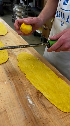 Lemon Pepper Fettuccine! Fresh off the cutters! 🍋 | Pasta Lab