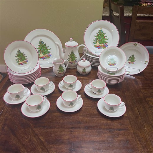 Vintage Cuthbertson American Christmas Tree White Dinnerware Set - Plates, Bowls, Coffee Pot, Cups/saucers and More! Sold Individually - Etsy