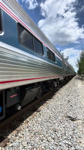 Blazing Fast AMtrak Floridian DOing 79MPH